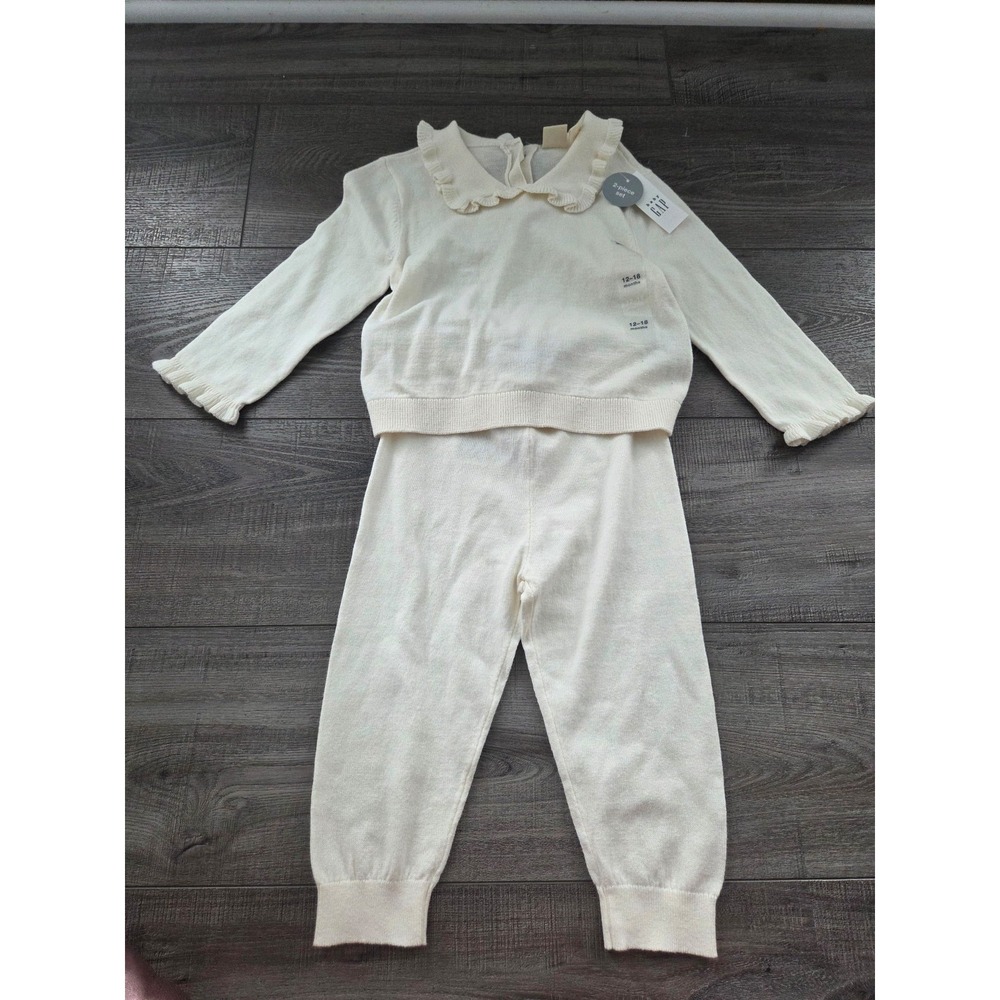 Baby gap outfit‎ 12-18 mos